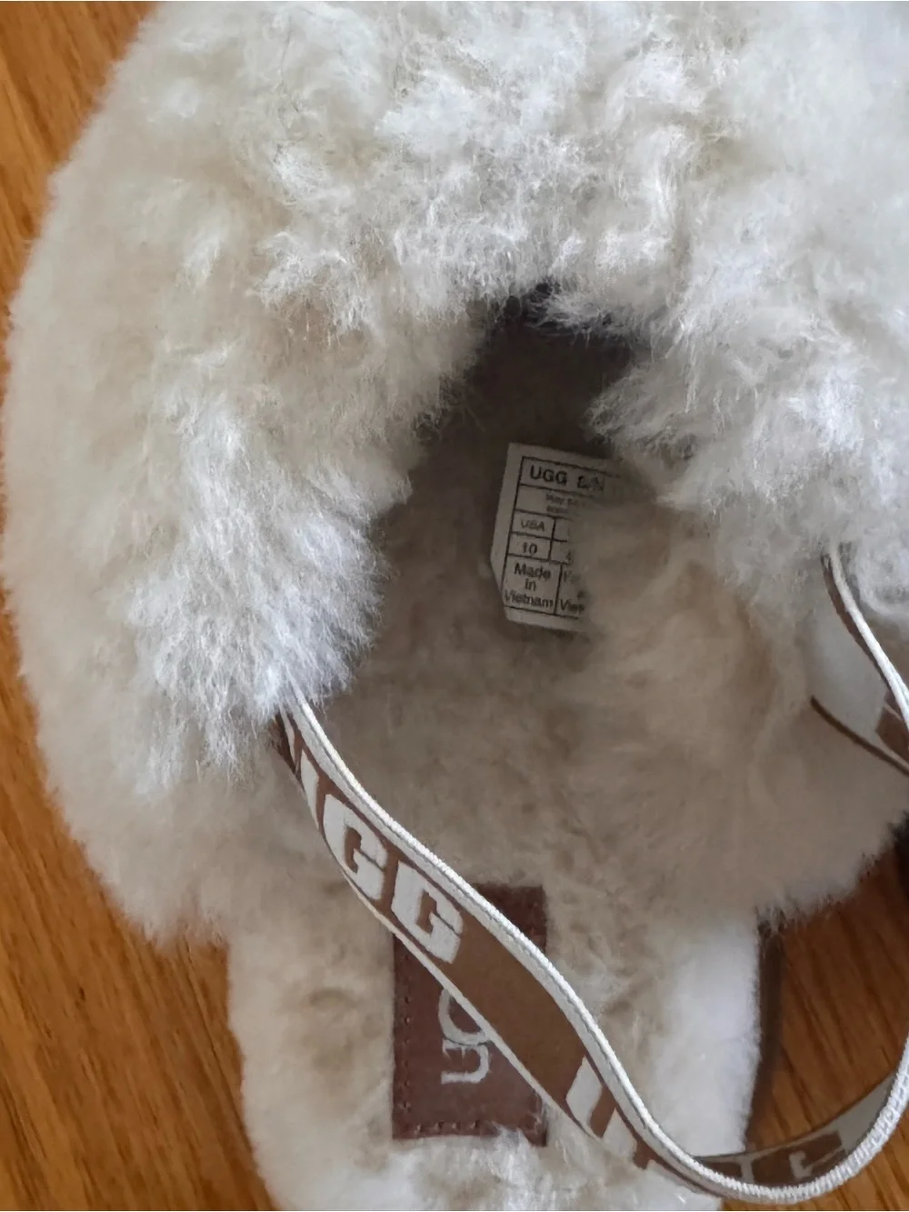 UGG Funkette Platform Mules